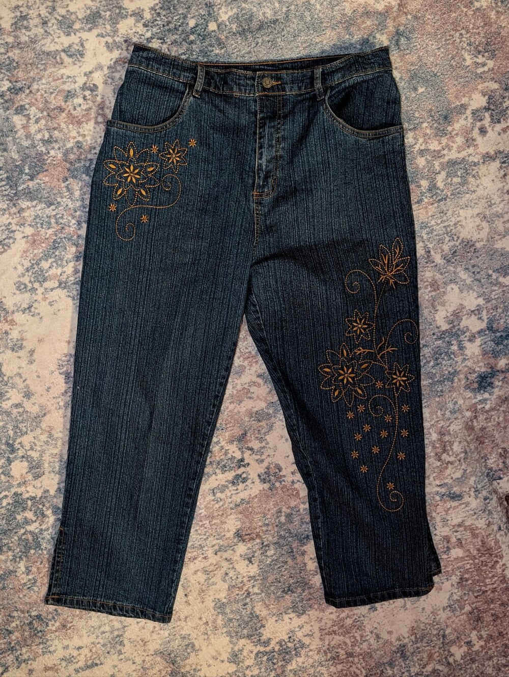 Vintage Women's Blue Floral Embroidered Jeans